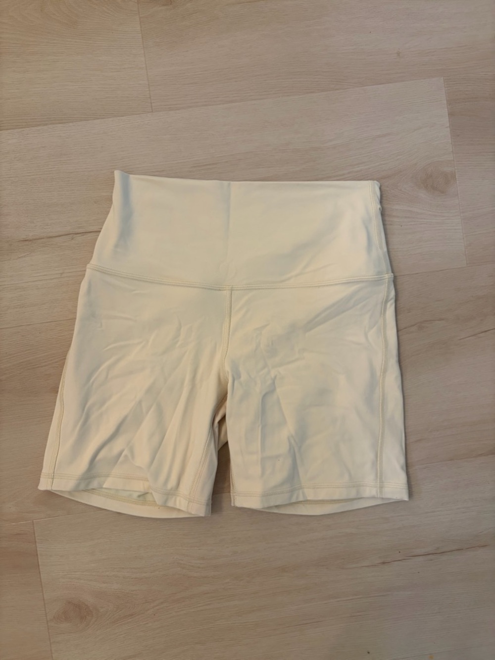 Lululemon Butter Cream Align Shorts